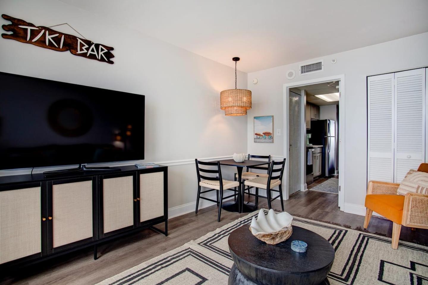 Oceanfront Escape Renovated Suite At Camelot Myrtle Beach Extérieur photo