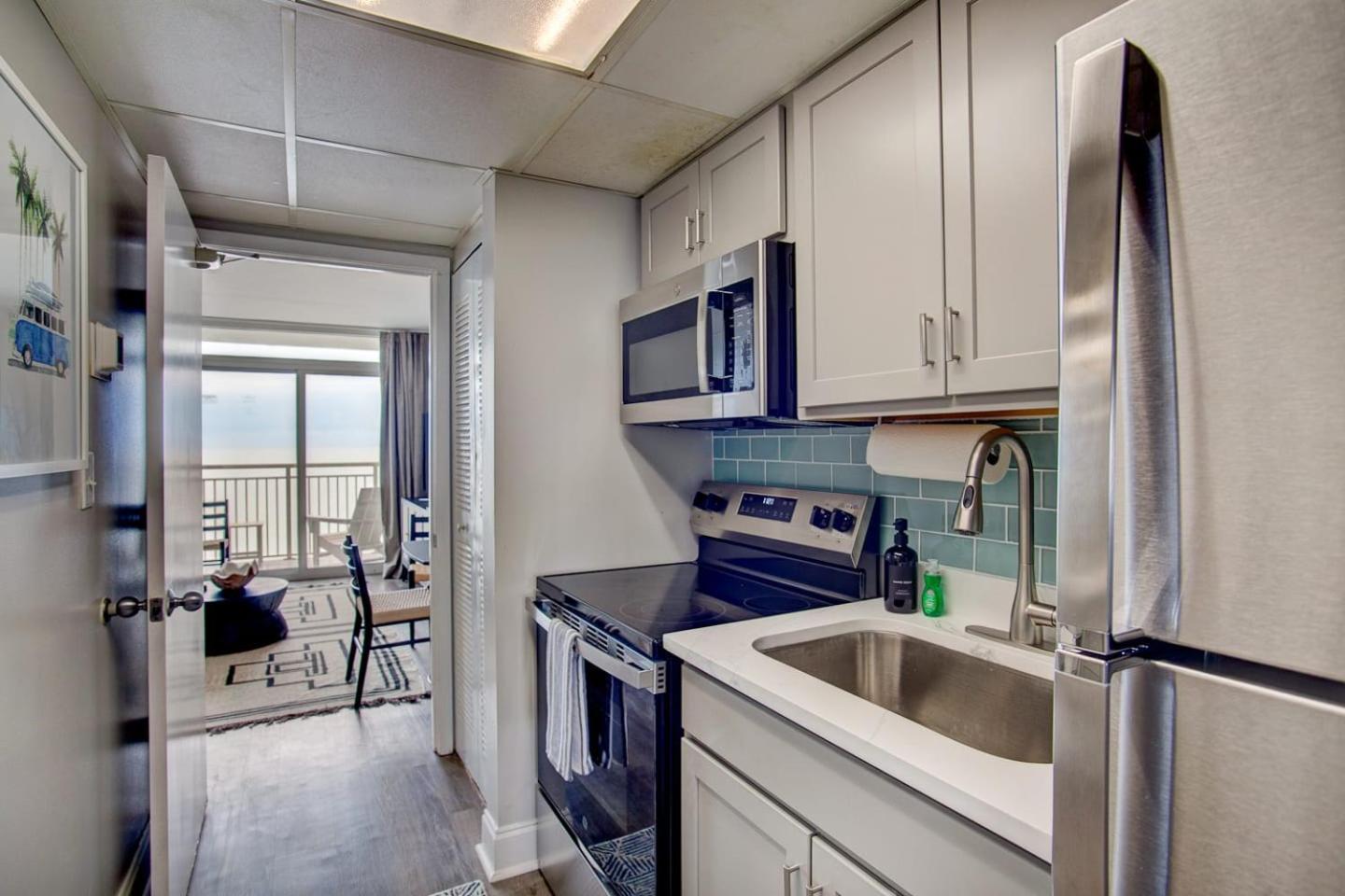 Oceanfront Escape Renovated Suite At Camelot Myrtle Beach Extérieur photo