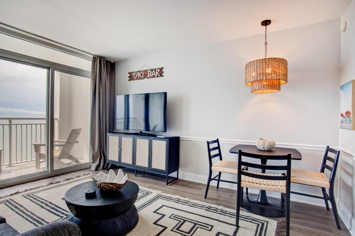 Oceanfront Escape Renovated Suite At Camelot Myrtle Beach Extérieur photo